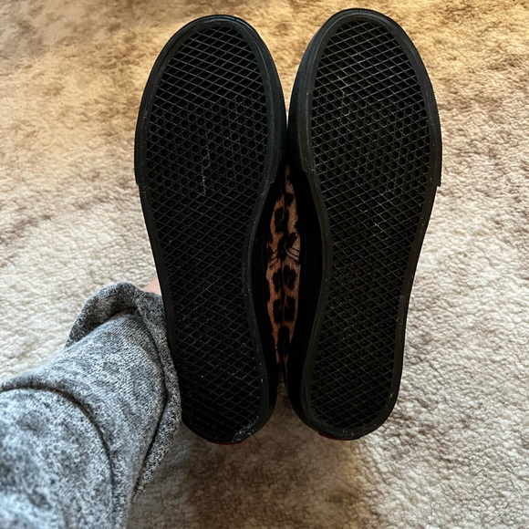SOLD Leopard Vans nwt - Picture 5 of 5